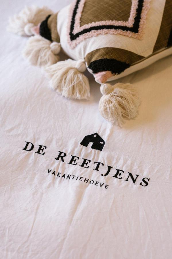 Hoeve De Reetjens - La Porcherie Bilzen Extérieur photo